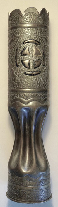 Shell&nbsp; with the "Santa Fe" cross insignia flanked by oak leaves. Lower band engraved ARGONNE-SEPT 26-1918